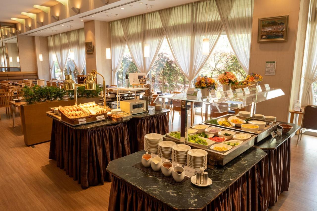 Toshi Center Hotell 4*