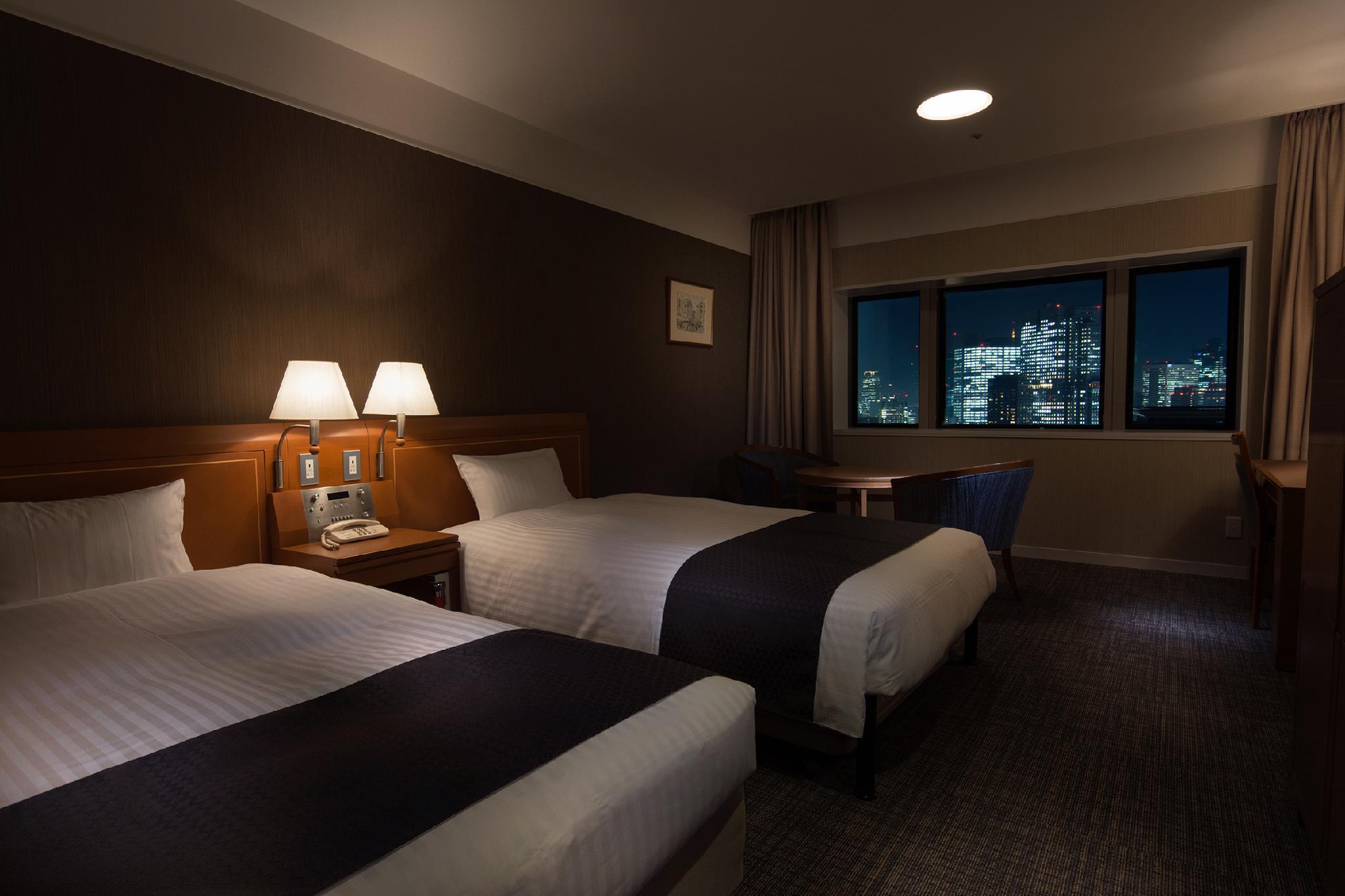 Toshi Center Hotell 4*